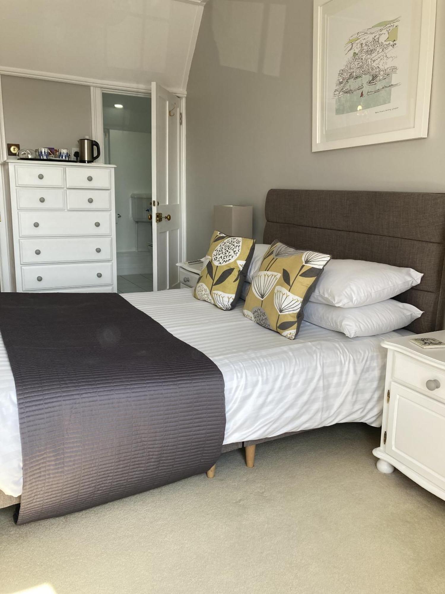 Old Temperance House Bed & Breakfast Saint Keverne Room photo