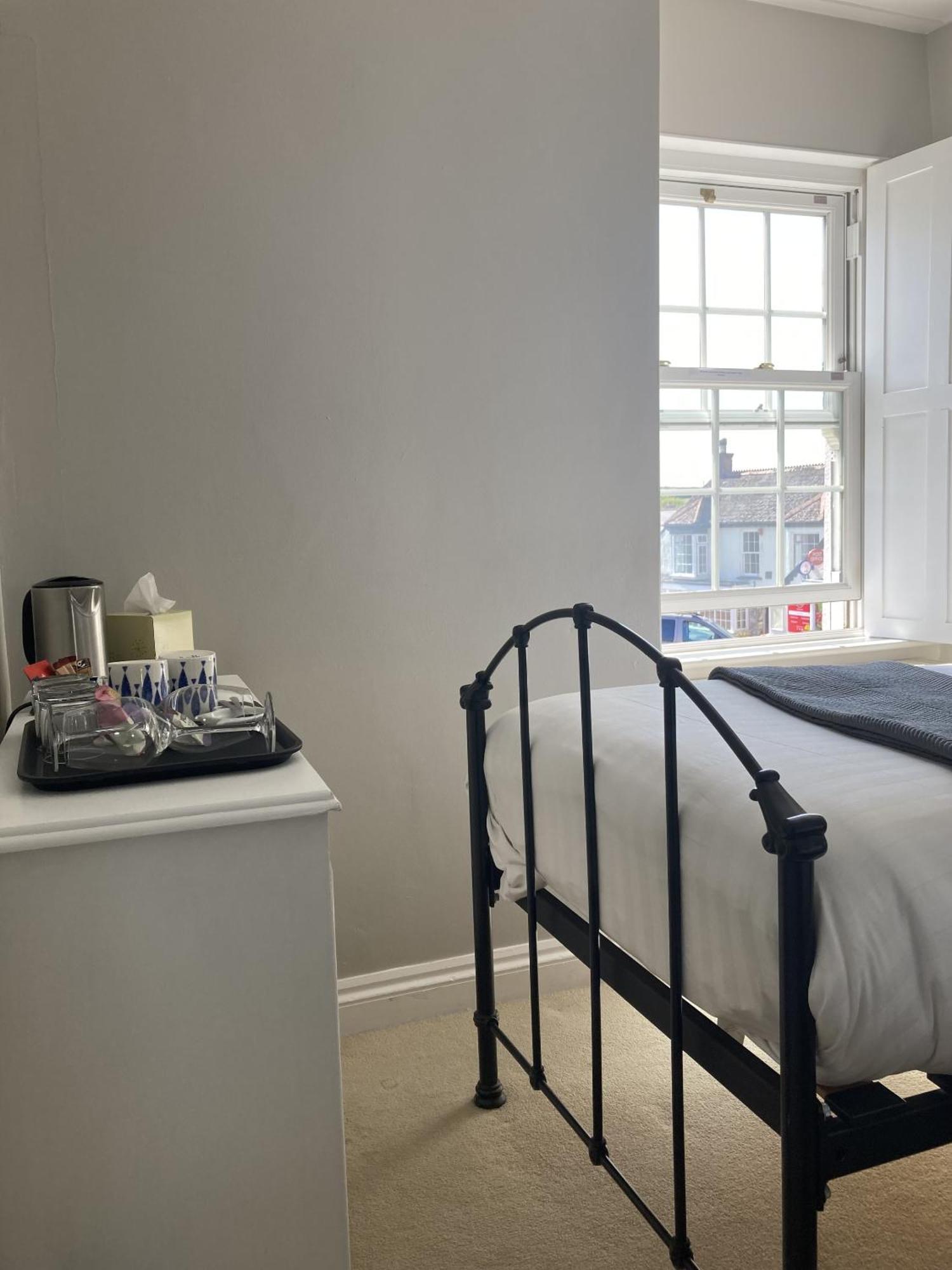 Old Temperance House Bed & Breakfast Saint Keverne Room photo